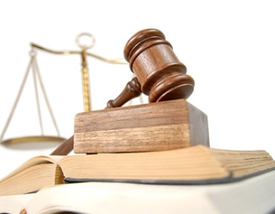 EJECUCIÓN PENAL DE MENORES. CUESTIONES QUE SUSCITAN EL ARRIBO A LA MAYORÍA DE EDAD